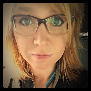 Meet your Posher, Theresa